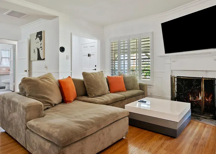 Modern 4Bed 3Bath Villa With Piano Near Universal Studio & Hollywood For 9