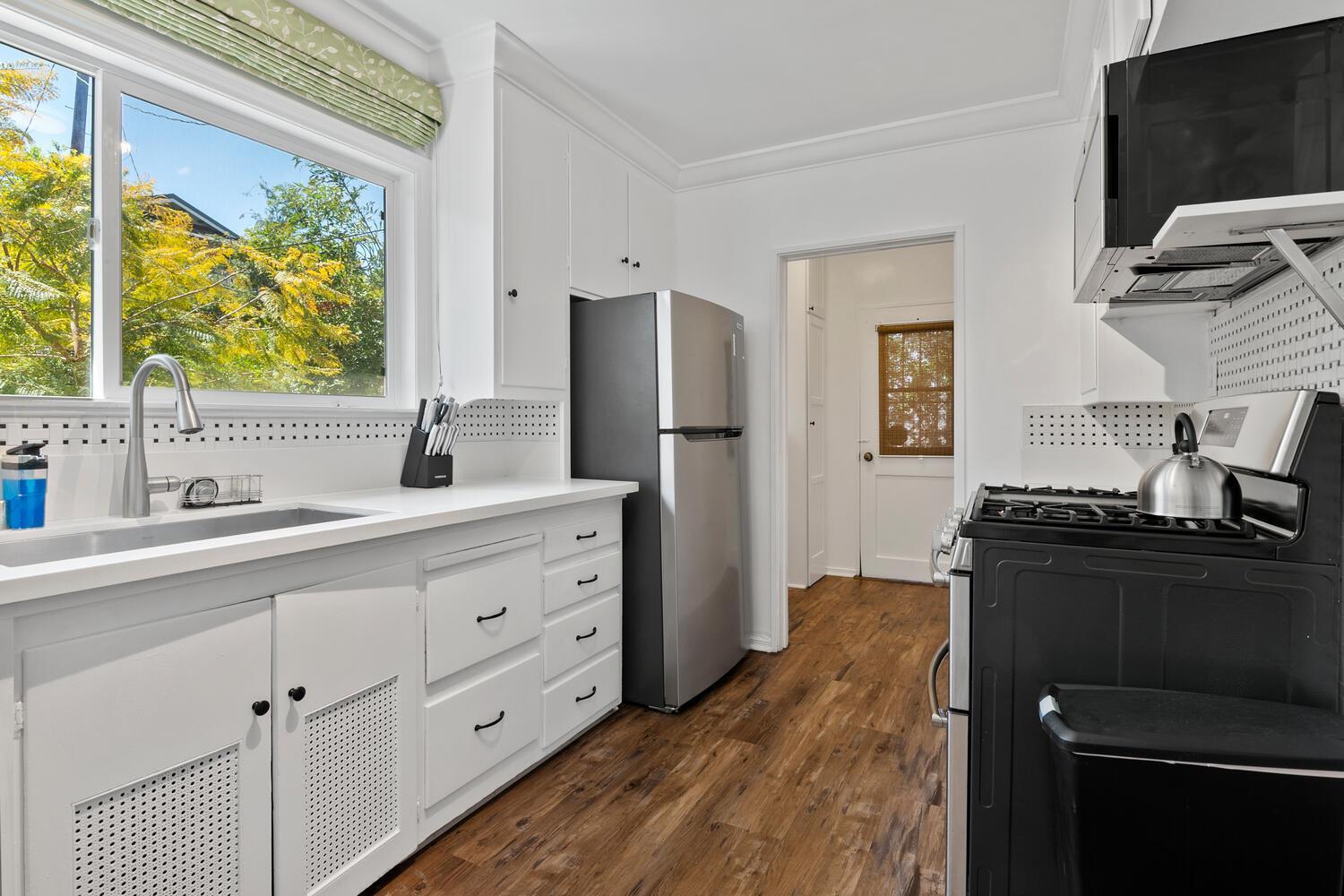 Modern 4bed 3bath With Piano Near Universal & Hollywood For 9 Villa Los Angeles